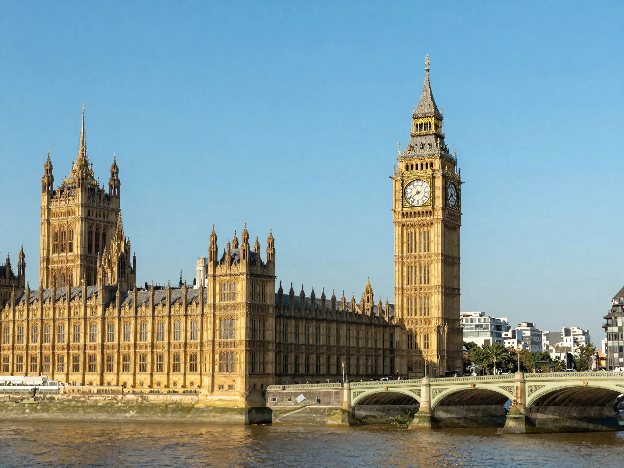 Manage United Kingdom student visas — Big Ben